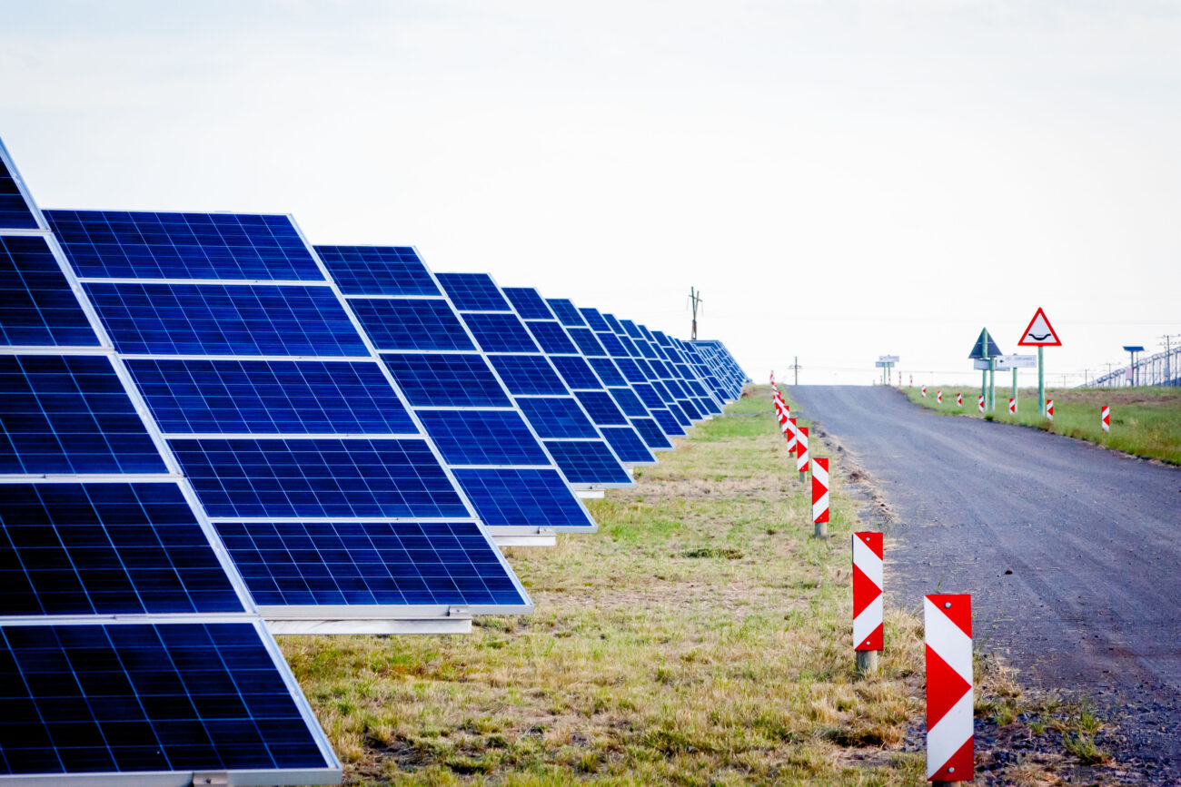 DE AAR SOLAR FORGOES THE USE OF WATER